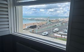 A Room With A View - Free Parking